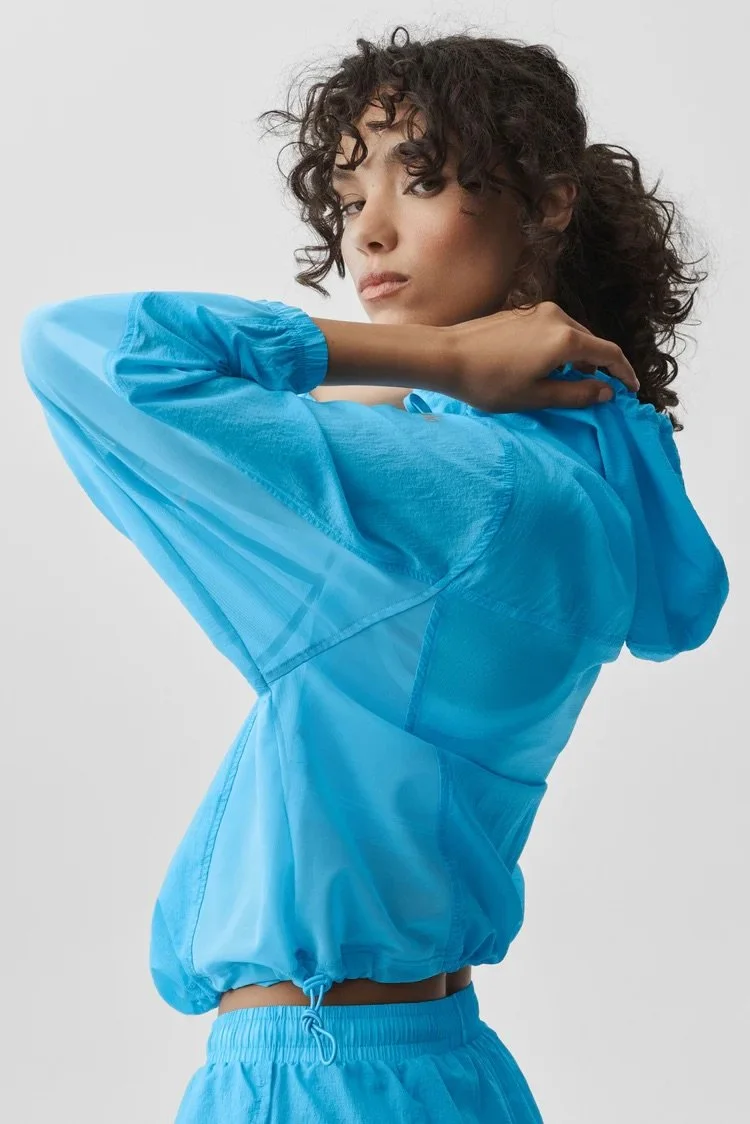 New Alo Yoga Azure Blue Collection - June 2026 — EXTRA MAGIC MINUTES